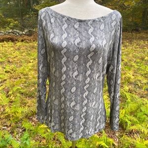 ST. JOHN TOP TEE LONG SLEEVE GRAY REPTILE PRINT BOAT NECK Size L LARGE